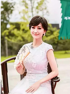 惊艳！明星与红木家具合影，各有风情！